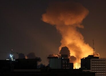 Νέο κύμα ισραηλινών βομβαρδισμών στην Τεχεράνη