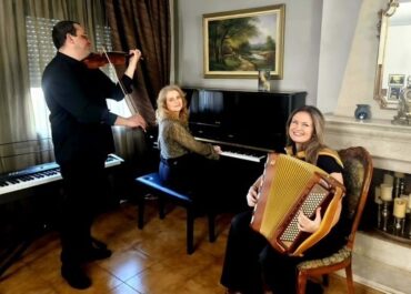 «MATER DOLOROSA – Η Μητέρα των Αναστεναγμών» Μια κατανυκτική συναυλία από το Maiandros Ensemble, τη Μ. Δευτέρα 6 Απριλίου στις 20:00, στην Αίθουσα «Γιάννης Μαρίνος» του Μεγάρου Μουσικής Αθηνών.