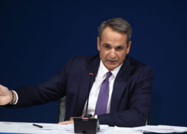 Κυριάκος Μητσοτάκης : Προχωράμε, τώρα, σε μια νέα δέσμη τεσσάρων στοχευμένων μέτρων για τους μήνες Απρίλιο και Μάιο με παρεμβάσεις στις τιμές των καυσίμων