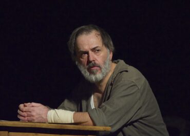 “ΤΟ ΚΙΒΩΤΙΟ” ΤΟΥ ΑΡΗ ΑΛΕΞΑΝΔΡΟΥ – ΤΕΛΕΥΤΑΙΕΣ ΠΑΡΑΣΤΑΣΕΙΣ ΜΕΧΡΙ ΤΗΝ ΜΕΓΑΛΗ ΤΕΤΑΡΤΗ