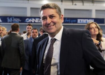 Διασωληνωμένος στη ΜΕΘ του νοσοκομείου «Ευαγγελισμός» ο Γ. Μυλωνάκης