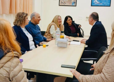 Επίσκεψη Μ. Λαζαρίδη στα κτηνιατρικά εργαστήρια του ΥΠΑΑΤ