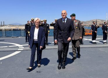 Συνάντηση ΥΕΘΑ Νίκου Δένδια με την Υπουργό Ενόπλων Δυνάμεων της Γαλλίας Catherine Vautrin