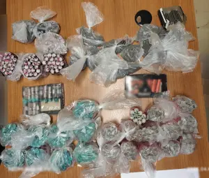 Συνελήφθησαν από αστυνομικούς  -3- ανήλικοι οι οποίοι διακινούσαν κροτίδες στην ευρύτερη περιοχή του Συντάγματος