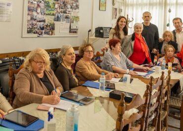 Επίσκεψη του Δημάρχου Πειραιά και της Υπουργού Κοινωνικής Συνοχής και Οικογένειας Δ, Μιχαηλίδου,στα Κέντρα Αγάπης και Αλληλεγγύης