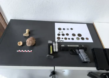 Σύλληψη ημεδαπού, ο οποίος κατείχε και διέθετε προς πώληση αρχαιότητες, μέσω διαδικτύου