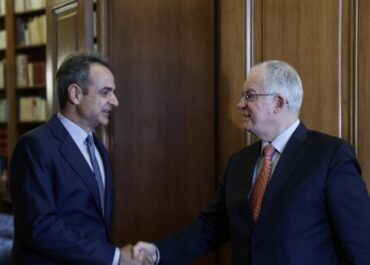 Κυρ. Μητσοτάκης: Θέλω να θυμίσω ότι Ελλάδα και Γαλλία, όταν υπέγραφαν τη συμφωνία αμοιβαίας συνδρομής και αμυντικής συνεργασίας το 2021, ήταν ουσιαστικά μπροστά από τις εξελίξεις.