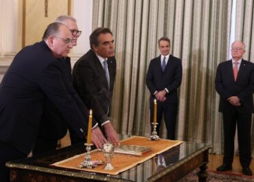 Ορκίστηκαν  ενώπιον του Προέδρου της Δημοκρατίας Κωνσταντίνου Τασούλα οι νέοι Υπουργοί της Κυβέρνησης και ο Υφυπουργός