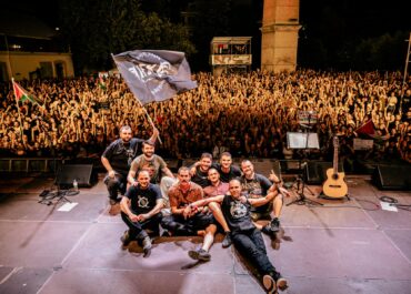 10 χρόνια ΚΟΙΝΟΙ ΘΝΗΤΟΙ | Τεχνόπολη Δήμου Αθηναίων | Σάββατο 27 Ιουνίου