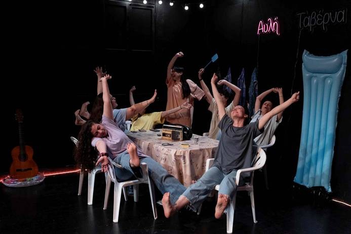 ΠΑΡΑΤΑΣΗ ΠΑΡΑΣΤΑΣΕΩΝ |”ΠΑΡΑΝΤΑΙΖ”- 2η χρονιά σε κείμενα της Λένας Κιτσοπούλου | Σύλληψη- Σκηνοθεσία: Γιώτα Σερεμέτη | Η αίθουσα κλιματίζεται – Στο Θέατρο 104