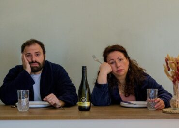 «POLYAMOROUS» του Σπύρου Κακατσάκη Θέατρο Αλκμήνη Πρεμιέρα: 9 Μαΐου 2026 Σάββατο 21:30 & Κυριακή 18:15