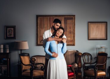 «Τόσο Πολύ»: Νέο πρωτότυπο έργο της Μυρτώς Παπαχριστοφόρου | Μόνο για 6 παραστάσεις στην Οικία Κατακουζηνού | 17–19 & 24–26 Απριλίου