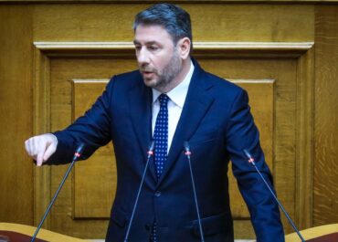 Νίκος Ανδρουλάκης : Μονόδρομος για να αναπνεύσει η Ελλάδα είναι να παραιτηθείτε και να οδηγηθούμε σε εκλογές.