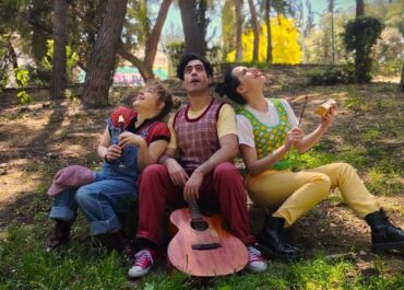 Οι παραστάσεις που συνεχίζουν στις Μορφές Έκφρασης μετά το Πάσχα