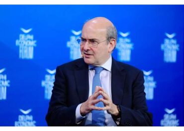 Κ. Χατζηδάκης: Ο κ. Τσίπρας επανέρχεται με τα ίδια στελέχη και τις ίδιες υποσχέσειςΚ. Χατζηδάκης: Ο κ. Τσίπρας επανέρχεται με τα ίδια στελέχη και τις ίδιες υποσχέσεις