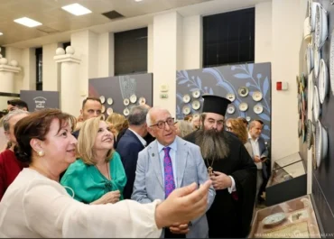 Ο Πρόεδρος της Βουλής στα εγκαίνια της Έκθεσης «Ιστορία στο πιάτο – Συλλογή Λόλας Νταϊφά»