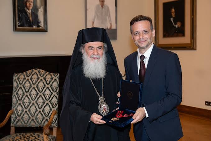 Δήμος Αθηναίων : Απονομή του Μεταλλίου της Πόλεως των Αθηνών στον Πατριάρχη Ιεροσολύμων και Πάσης Παλαιστίνης κ.κ. Θεόφιλο Γ’