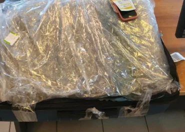 Συνελήφθη 22χρονη αλλοδαπή, μέλος διεθνούς κυκλώματος που δραστηριοποιούνταν στη διακίνηση ναρκωτικών