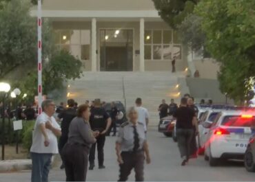 Έσβησε η πυρκαγιά στο «Σισμανόγλειο». Ο υπουργός Υγείας Άδωνις Γεωργιάδης μετέβη στο Νοσοκομείο