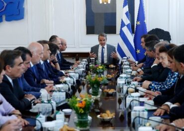 Κυρ. Μητσοτάκης ; Θα ήθελα ξεκινώντας να εκφράσω εκ μέρους όλου του Υπουργικού Συμβουλίου τη βαθιά μας θλίψη για την απώλεια των δύο πυροσβεστών