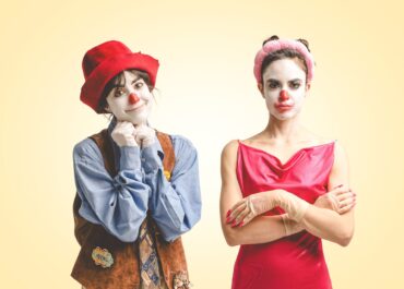 Μια τρυφερή παράσταση για την εποχή των social media στα 9 ευρώ μέχρι τέλος Σεπτεμβρίου