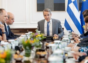 «Ελλάδα 2.0», ακρίβεια, νέα σχολική χρονιά και χωροταξικά στο υπουργικό συμβούλιο