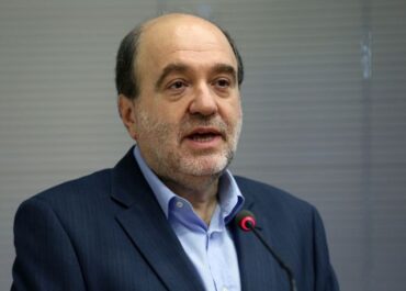Τρύφωνας Αλεξιάδης: «Ο Μητσοτάκης θα φύγει μόνο όταν αποφασίσει η προοδευτική παράταξη να ενωθεί»