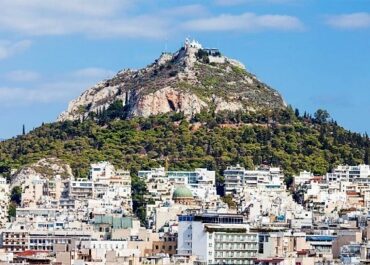 Δήμος Αθηναίων: Ανοίγει ξανά ο Λόφος Λυκαβηττού από σήμερα τα μεσάνυχτα