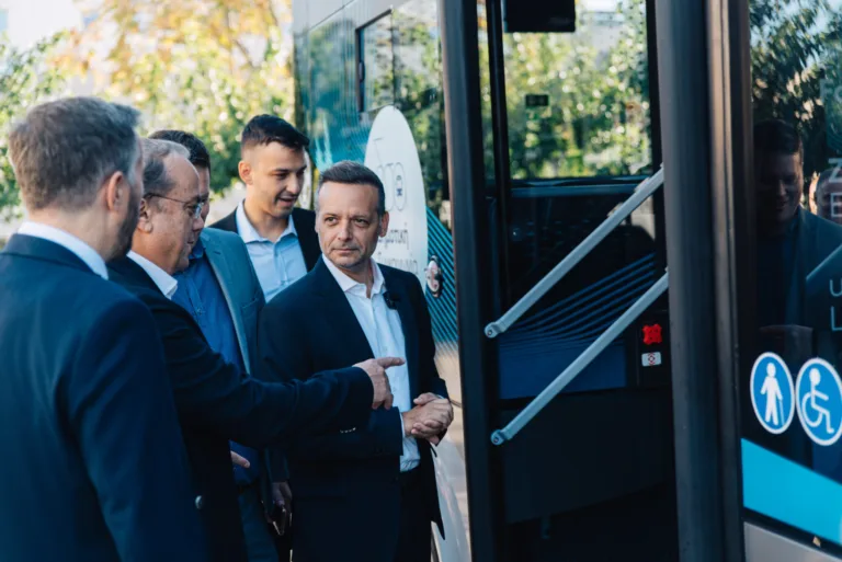 Δήμος Αθηναίων: Σε πιλοτική λειτουργία το Athens Move με τα πρώτα ηλεκτρικά λεωφορεία